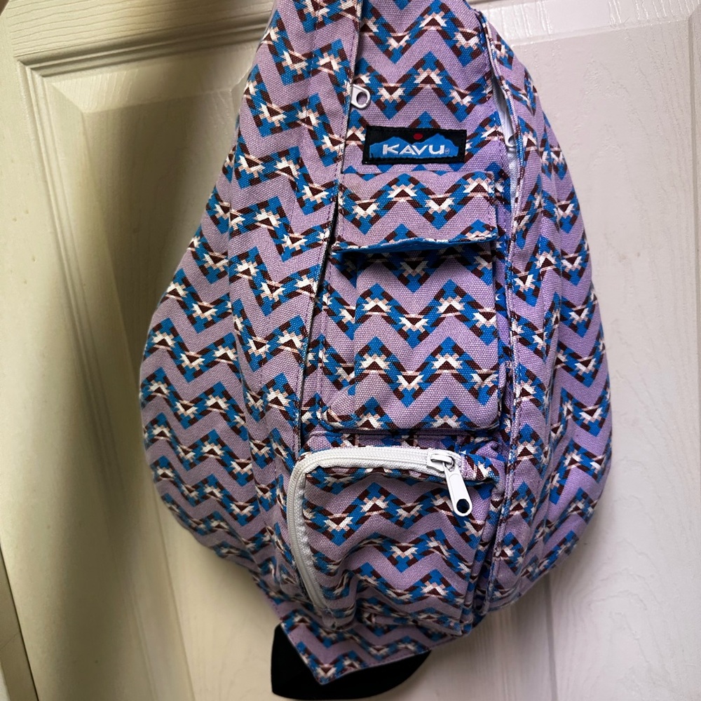 KAVU Chevron Pattern Sling Bag